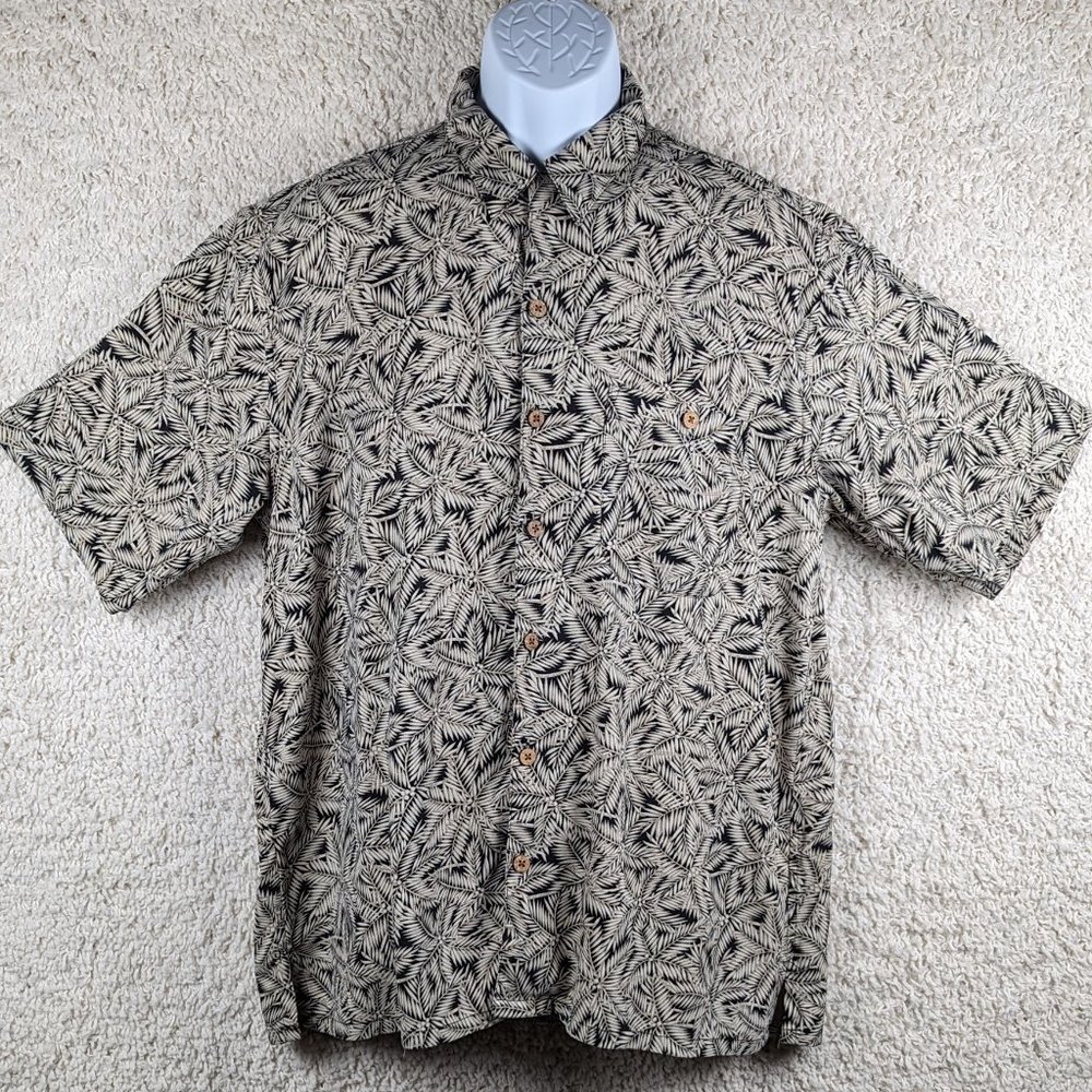 Paradise Coves* Men's Short Sleeve Button Down Curved Hem One Pocket Shirt~Large